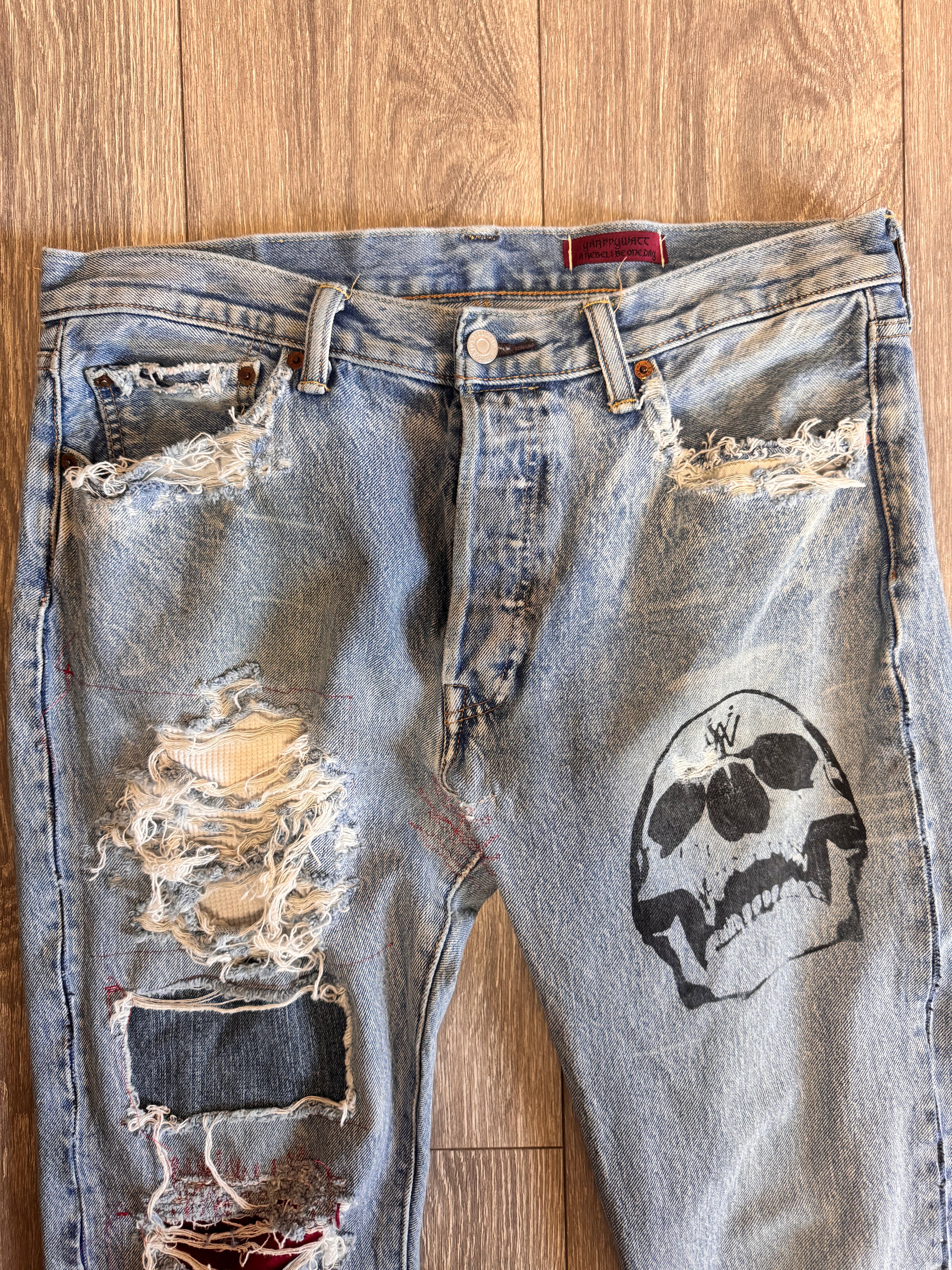 Split repair denim 34W 32L