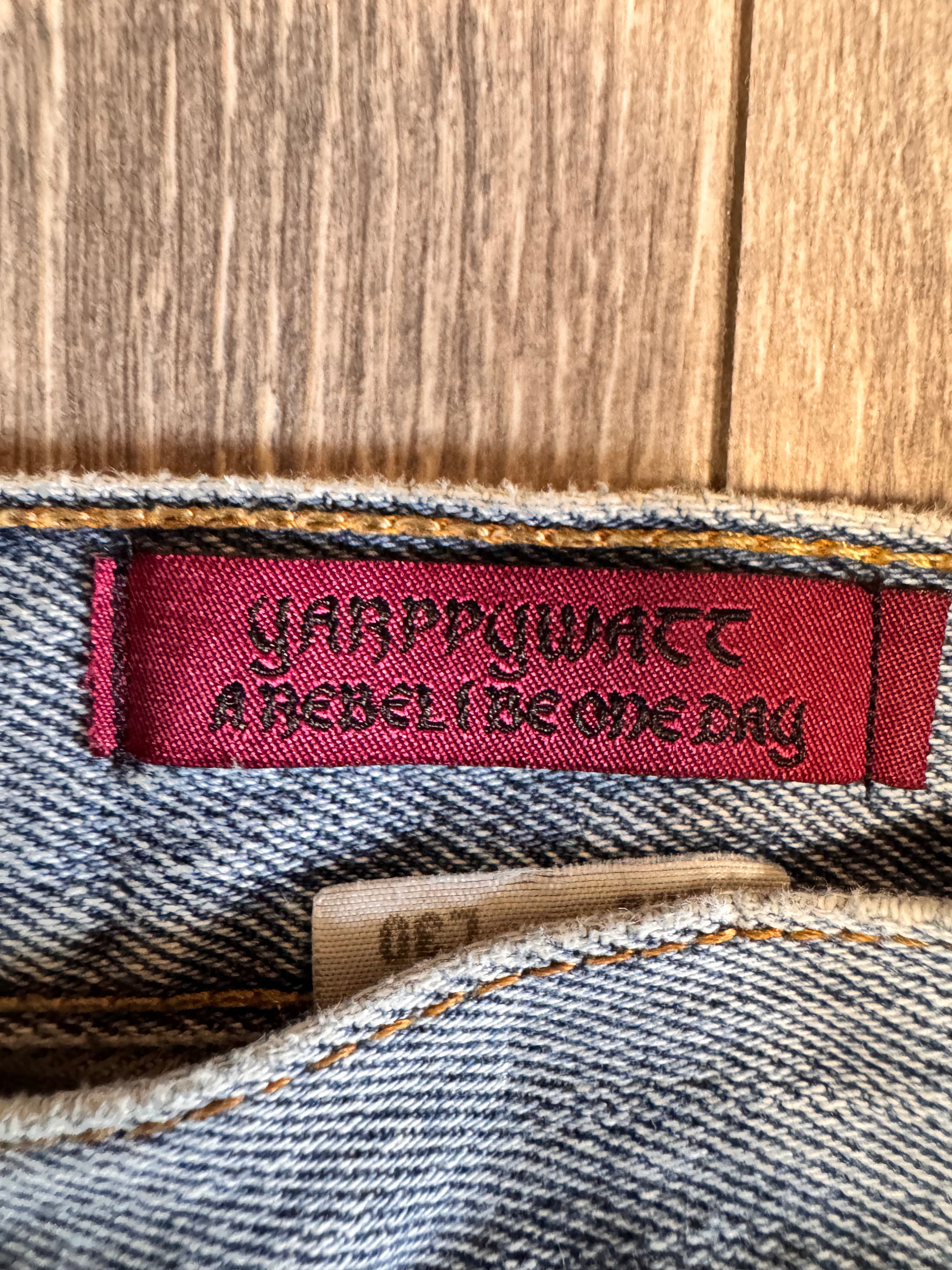 Split repair denim 33W 30L