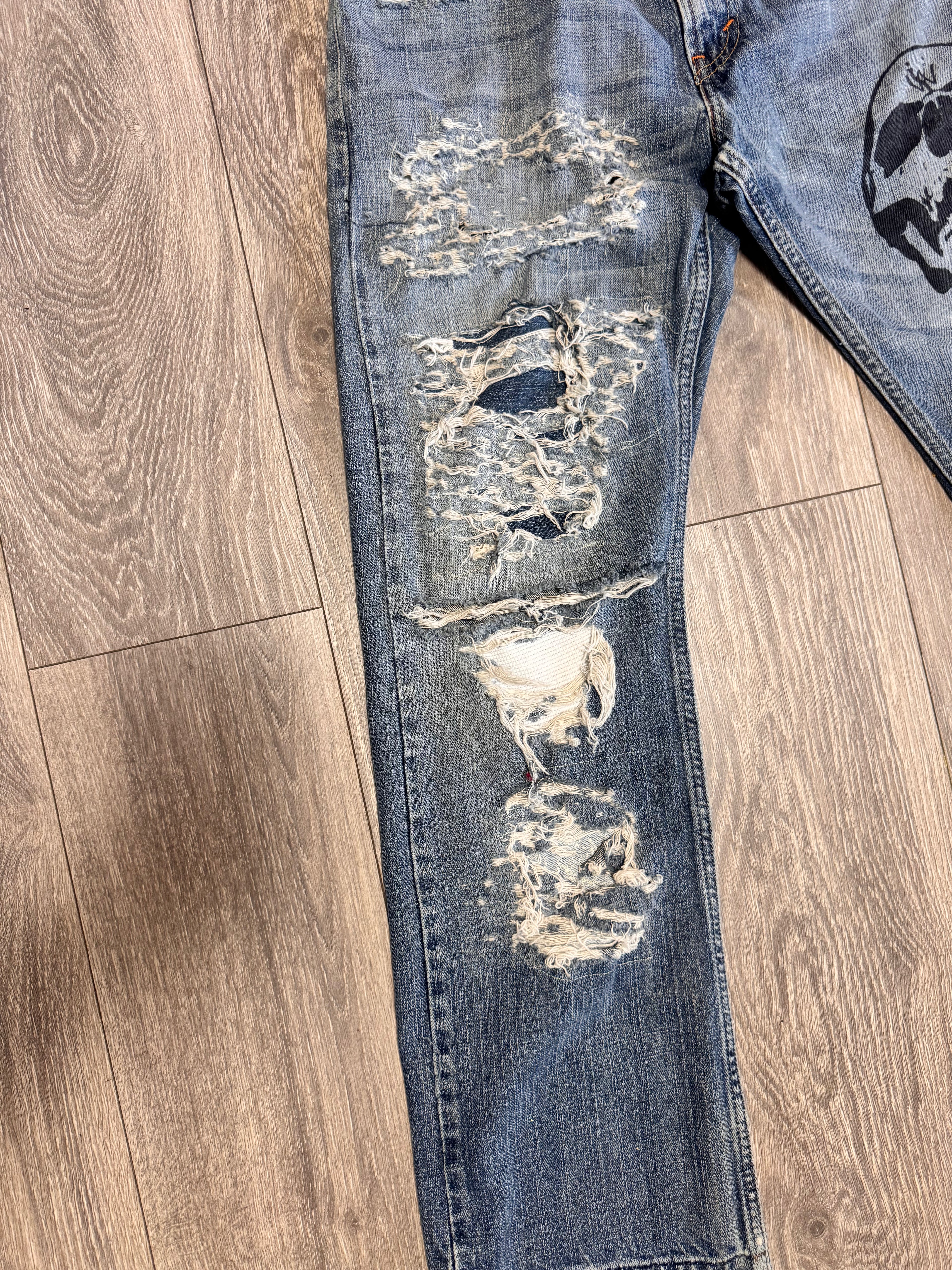 Split repair denim 32W 30L